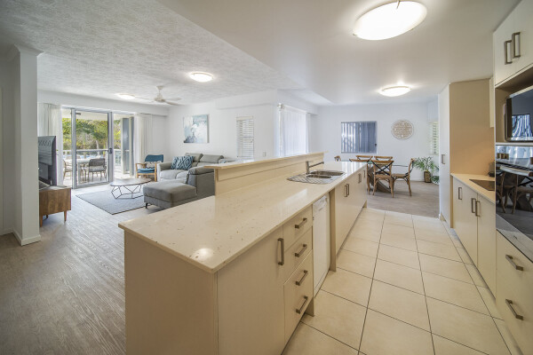 coolum at the beach resort 3br executive apartment 3