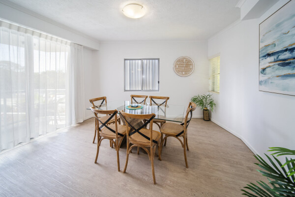 coolum at the beach resort 3br executive apartment 4