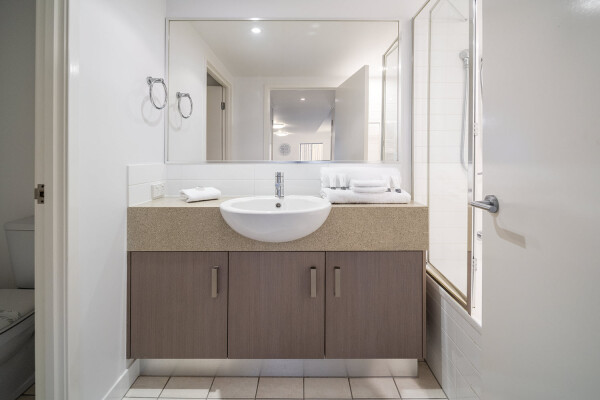 coolum at the beach resort 3br executive apartment 7