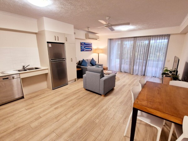 Coolum Accessibilty dining lounge v3