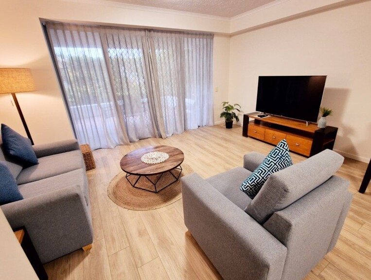 Coolum Accessibilty dining lounge2