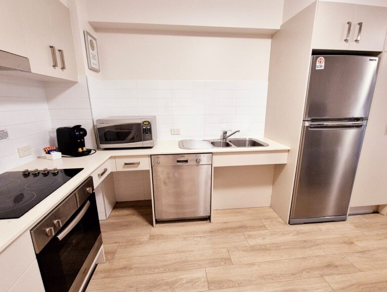 Coolum Accessibilty kitchen2 v2