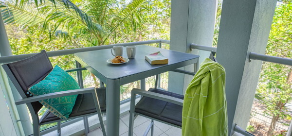 Coolum Penthouse 3 bedroom balcony tea