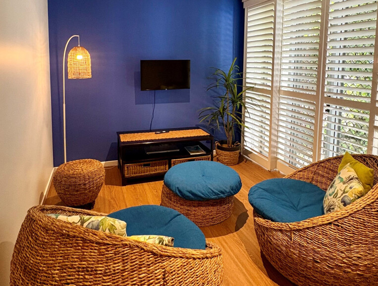 coolum at the beach 4 bedroom spa villa living tv area
