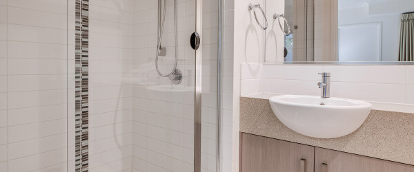 coolum at the beach one bedroom bath